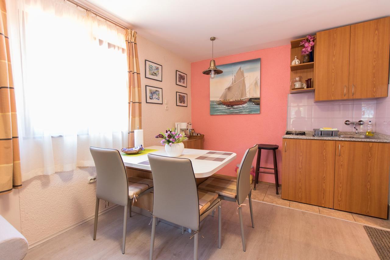 Apartment Paulina Cres Esterno foto
